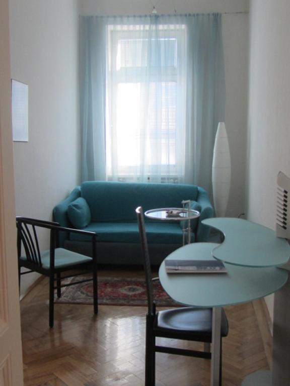 Hotel Wiener Kindl Стая снимка